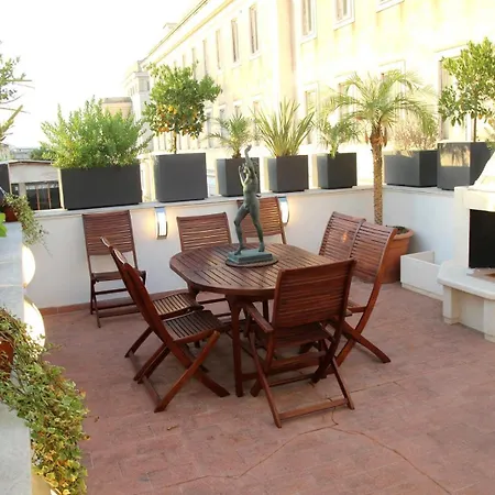 Via Roma 16 Bed & Breakfast 3*