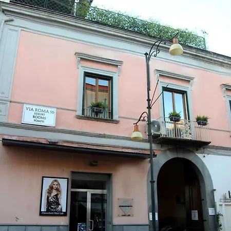 Via Roma 16 Bed and Breakfast 3*